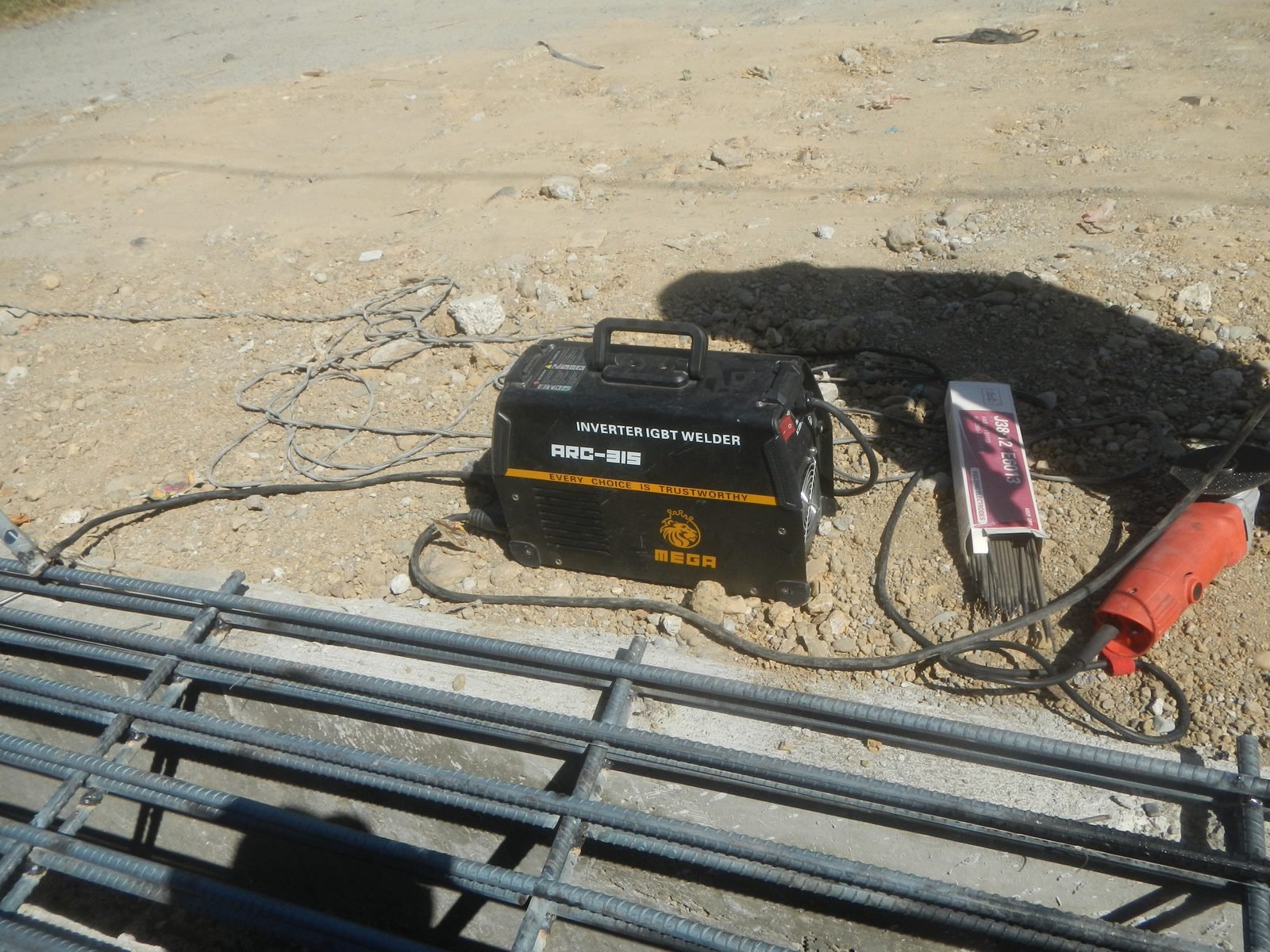 Maquina de solda — conserto de máquina de solda em Goiânia